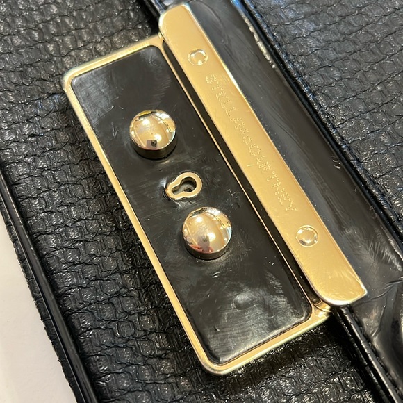 💕HP💕Stella McCartney black faux leather and gold clutch - Picture 7 of 16